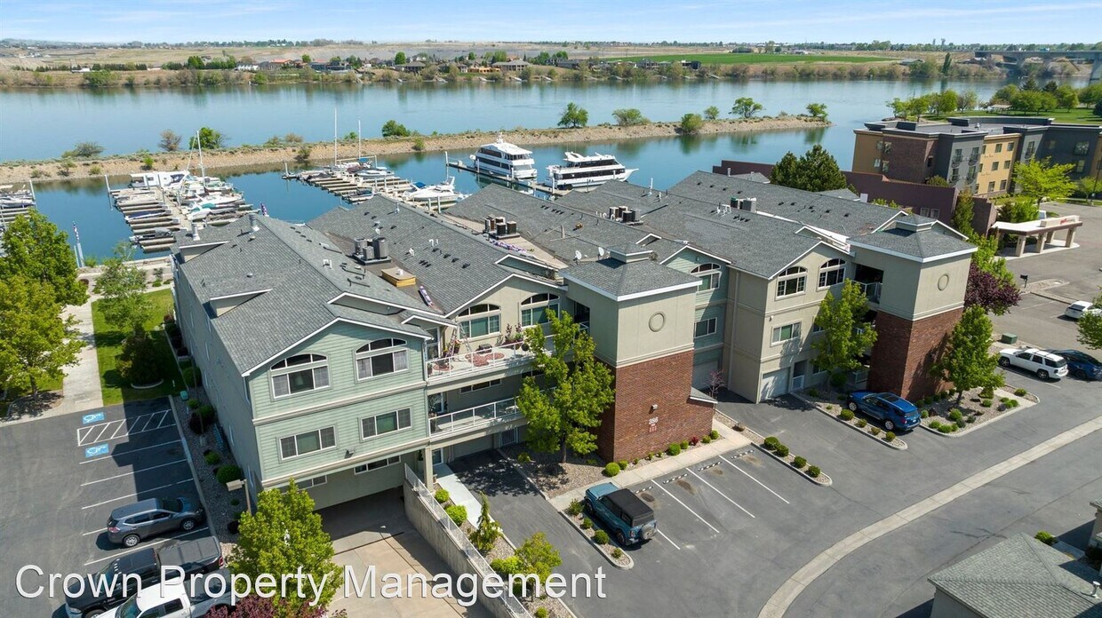 Primary Photo - 3 br, 2.5 bath House - 386 Columbia Point ...