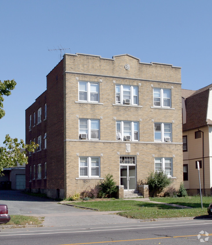 Building Photo - 614-616 Franklin Ave