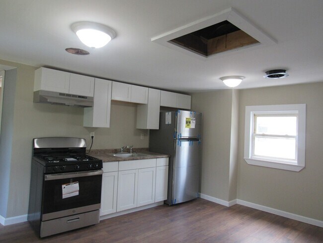 Foto del edificio - 27 Maple St