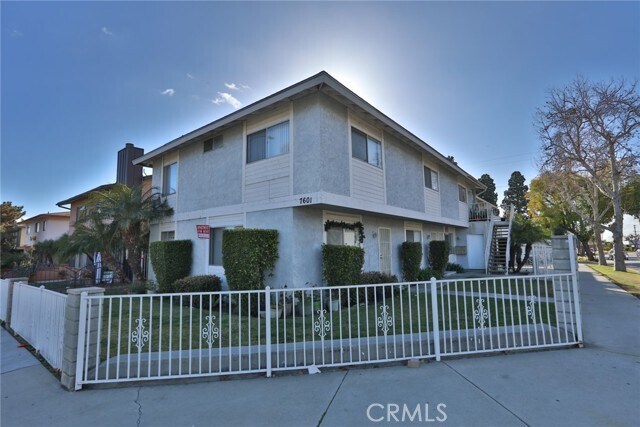 Primary Photo - 1262 Mar Vista St