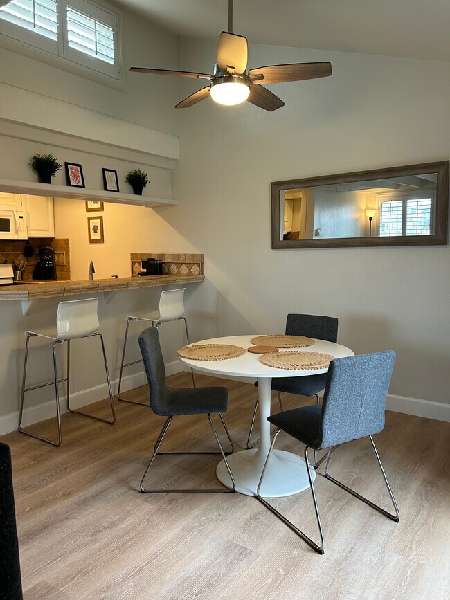 Foto del edificio - 16922 Pacific Coast Hwy