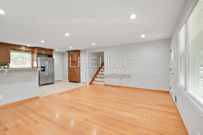 Building Photo - 4007 Blossomwood Dr