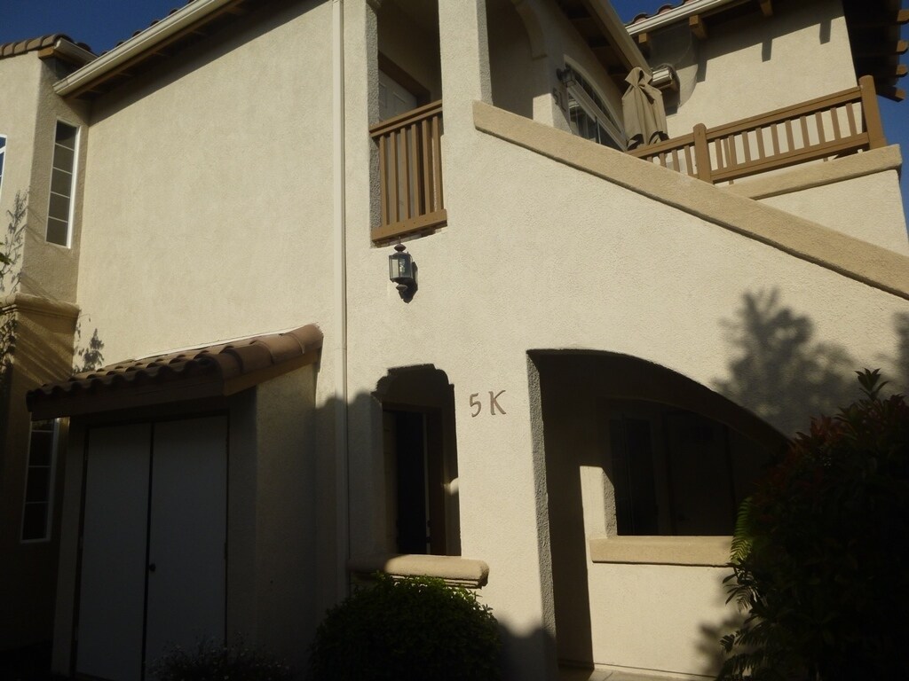 Primary Photo - 3 Bedroom Condo in Sunrise Hills