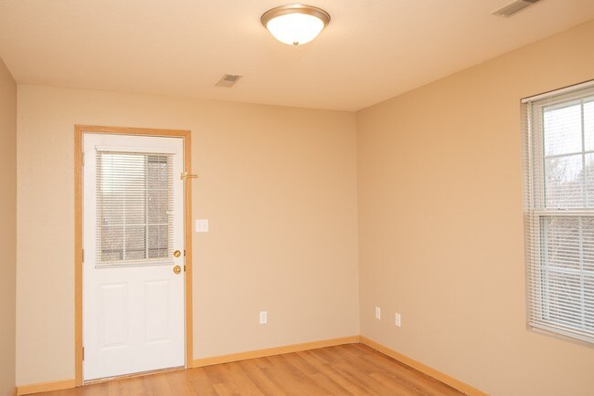 Building Photo - 128 Amador Ave