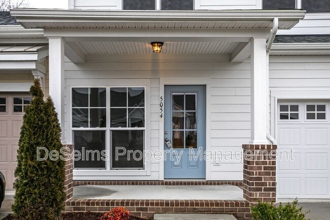 Building Photo - 5054 Gracious Dr