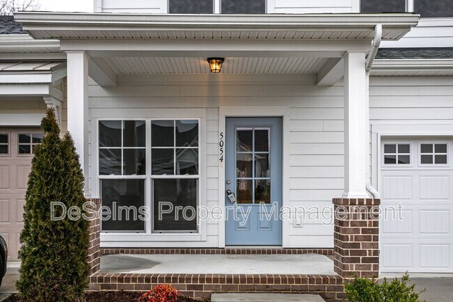 Photo - 5054 Gracious Dr House