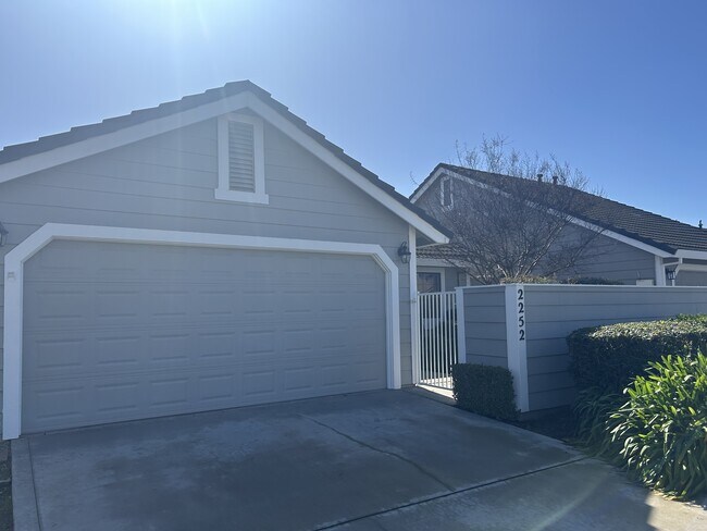 Foto del edificio - 2252 Southport Ln