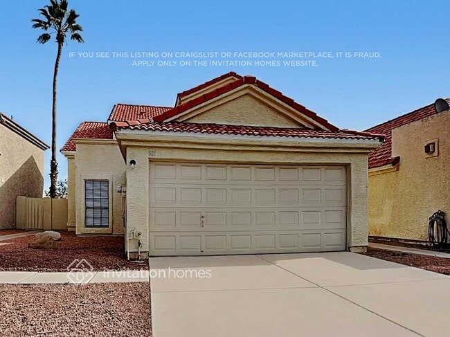 Building Photo - 501 N Red Rock St