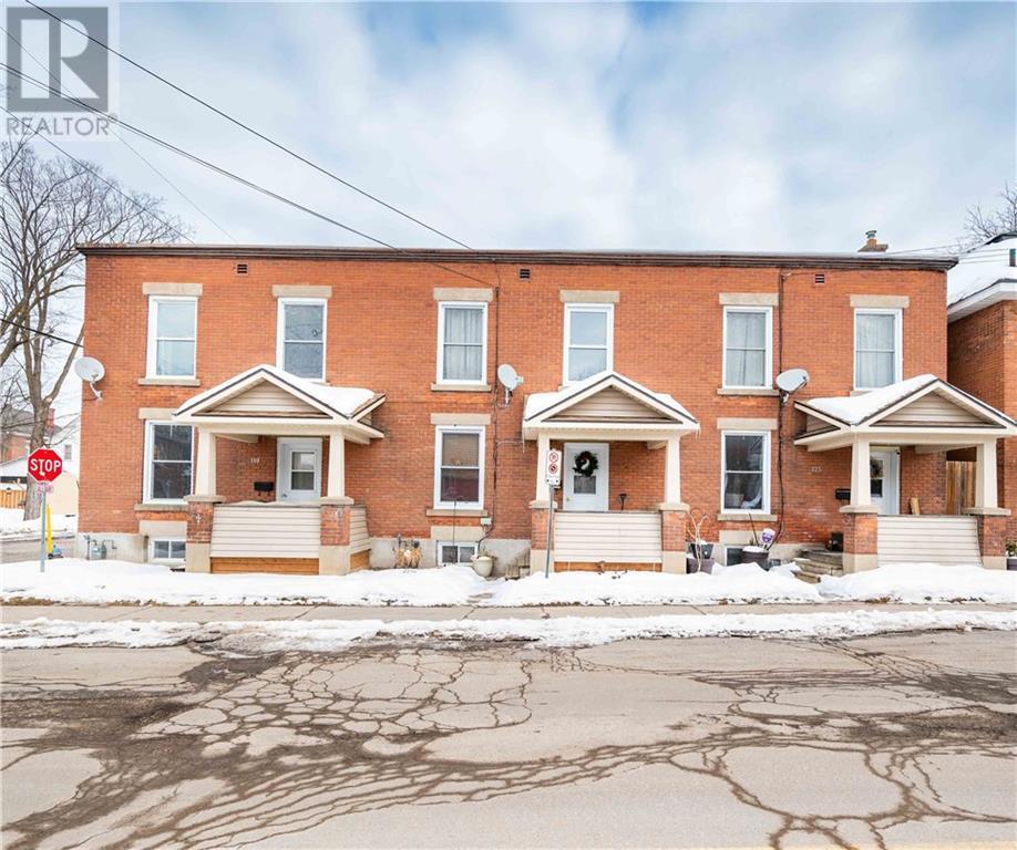 119 Bonnechere St S, Renfrew, ON K7V 1Z6 House for Rent in Renfrew