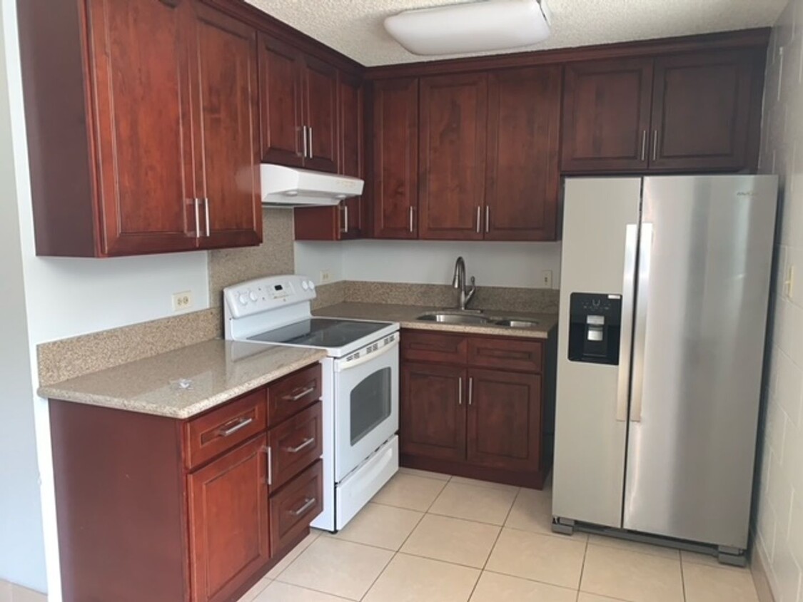 Primary Photo - Recently Renovated 2 Bedroom, 1 bath unit ...