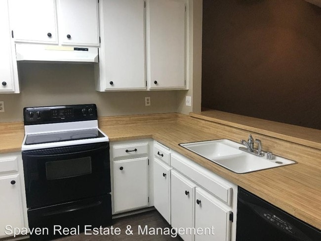 Building Photo - 2 br, 1 bath House - 1682 Plum Street