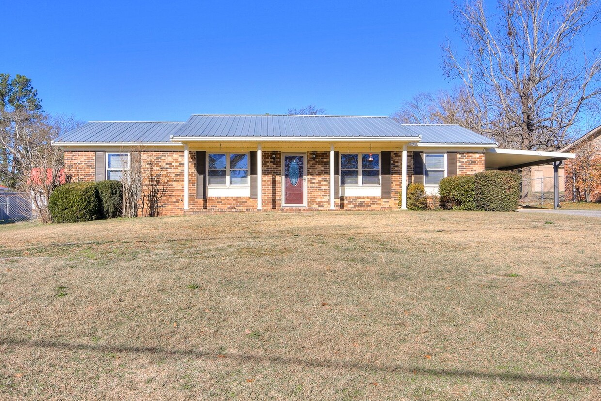 Primary Photo - Renovated Ranch in Martinez