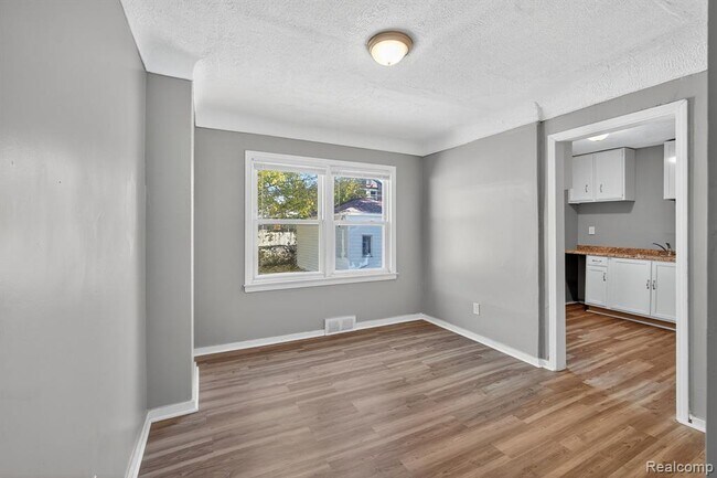 Foto del edificio - 20216 Regent Dr