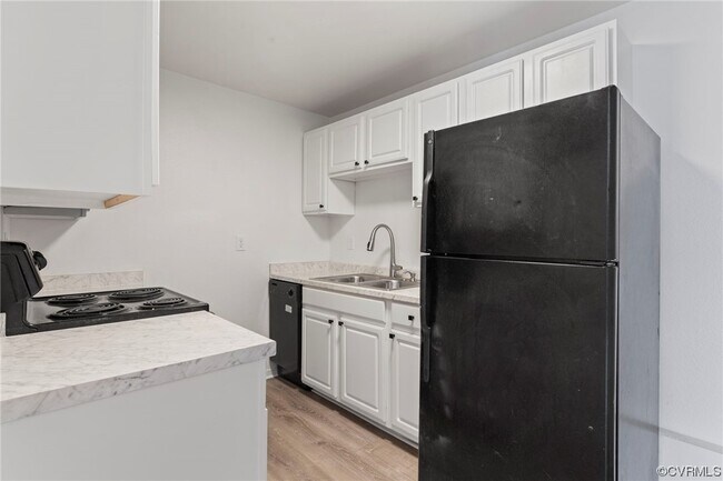 Foto del edificio - 3514 E Richmond Rd