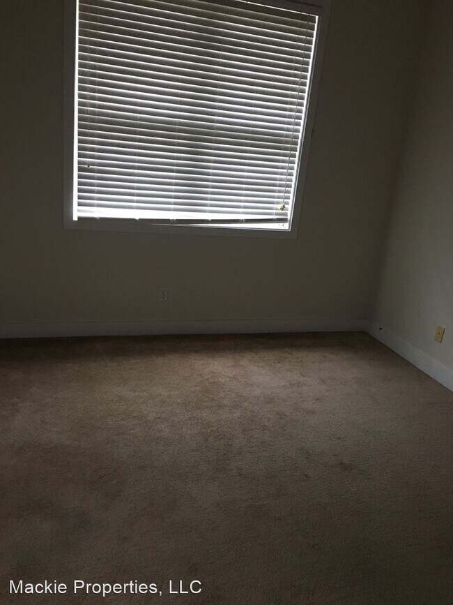 Foto del edificio - 2 br, 2 bath House - 365 South Madison Street