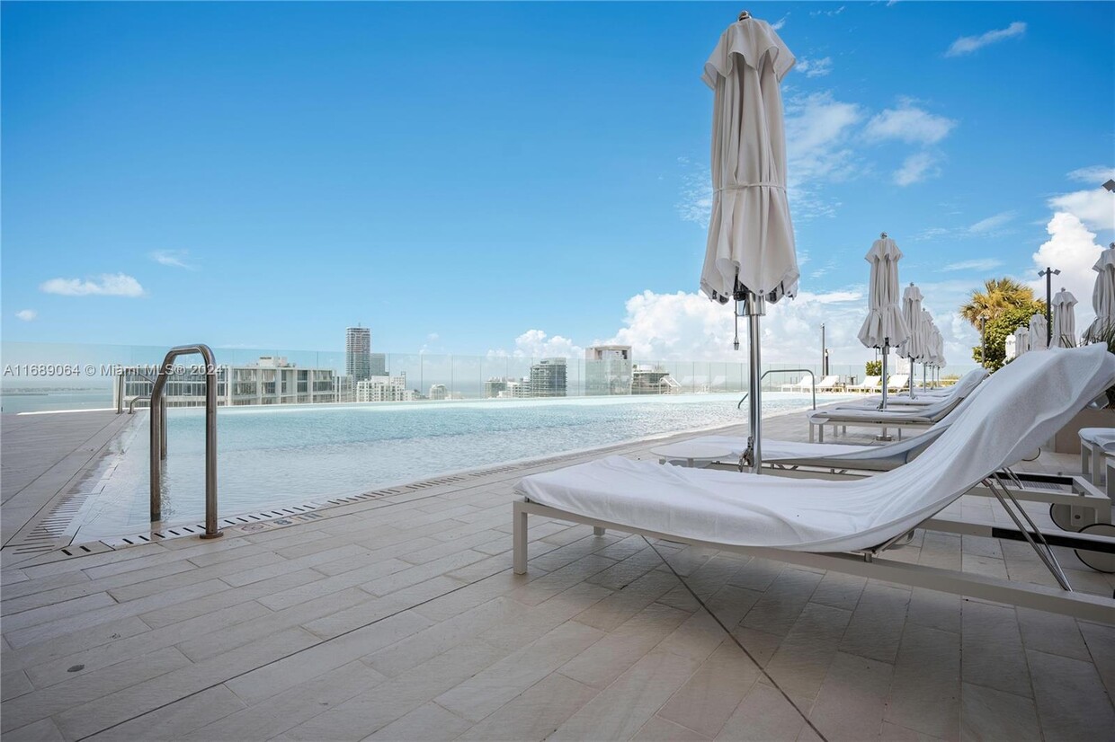 Foto principal - 300 Biscayne Blvd Way