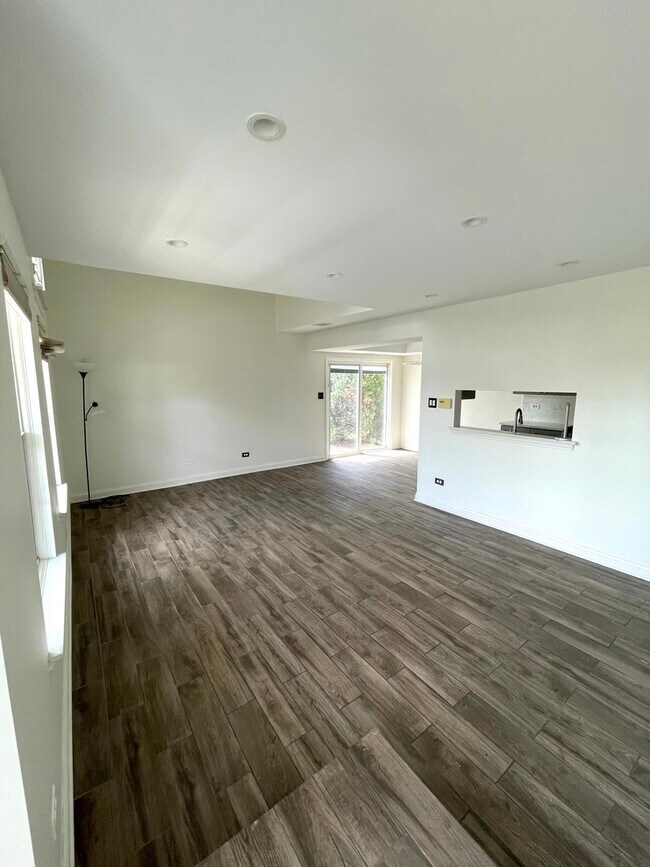 Foto del edificio - 8012 160th St
