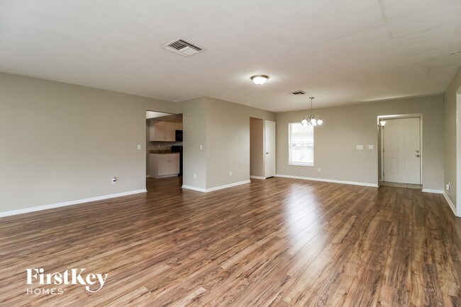 Building Photo - 1791 S Village Dr