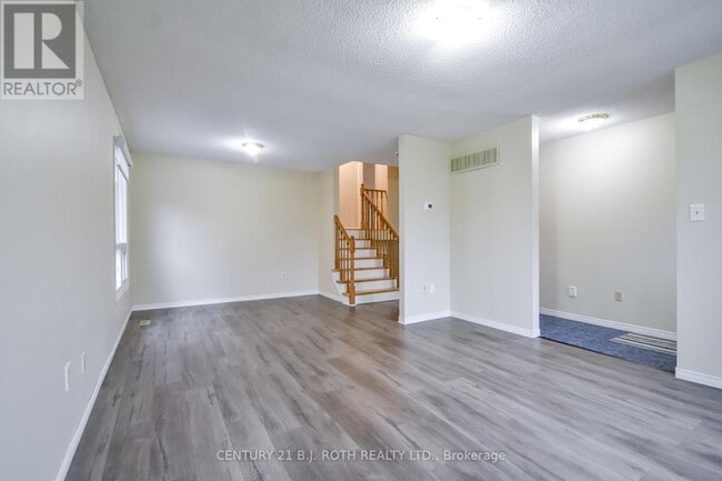 Building Photo - 51 McDougall Dr