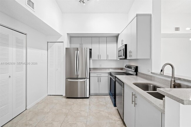 Foto del edificio - 6992 SW 39th St