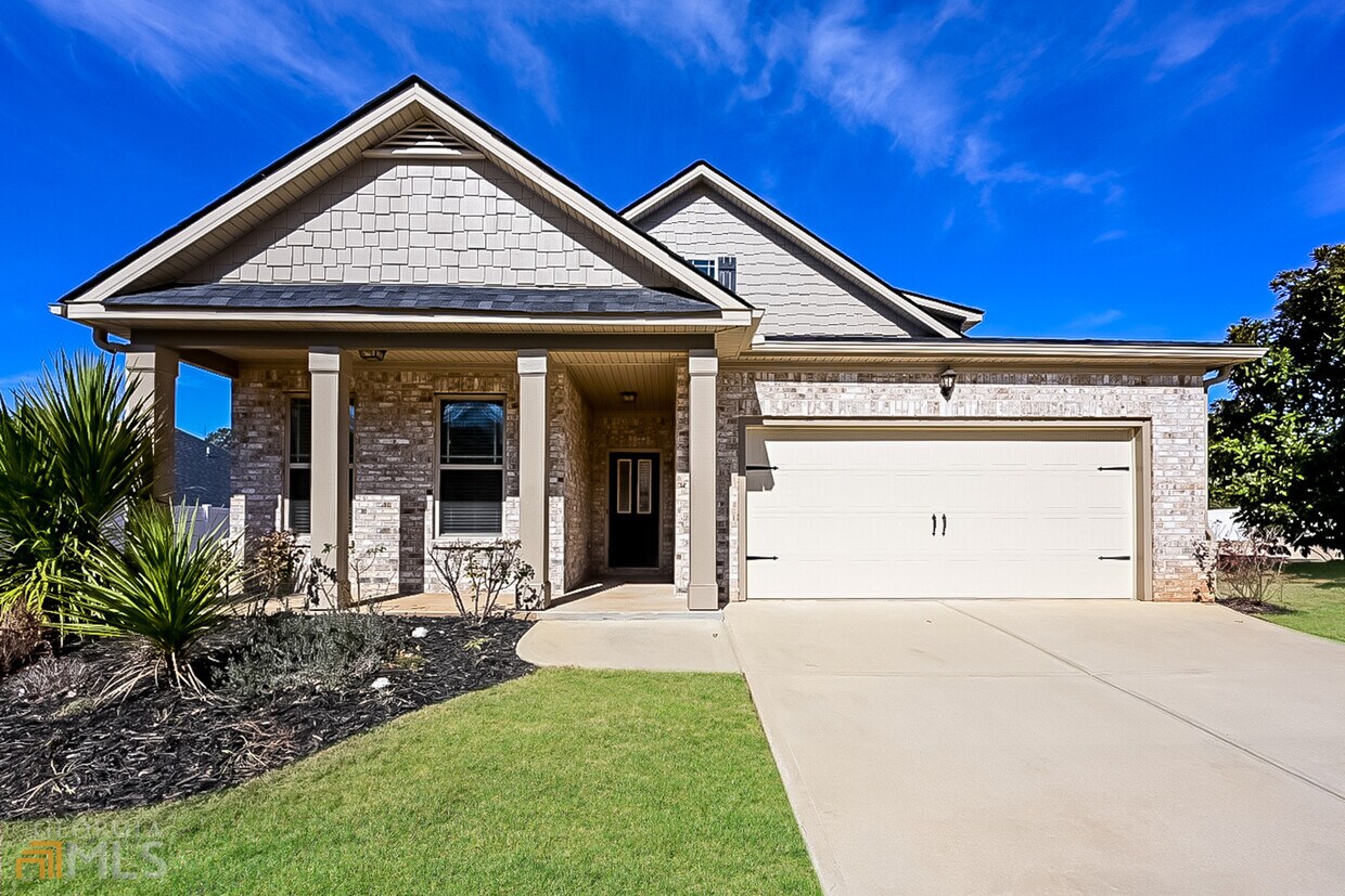 217 High Ct Way, Locust Grove, GA 30248 House Rental in Locust Grove, GA