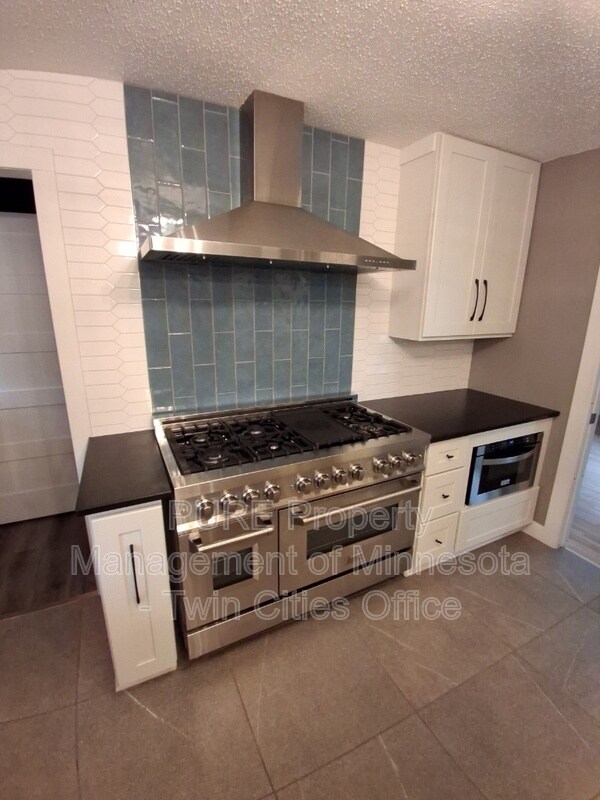 Building Photo - 4808 Dunberry Ln