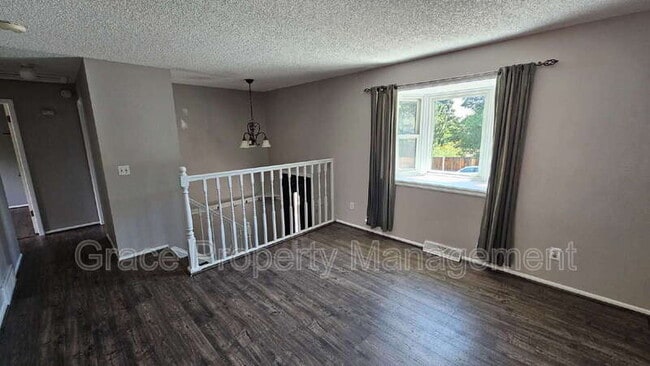 Building Photo - 9149 Flower Ct
