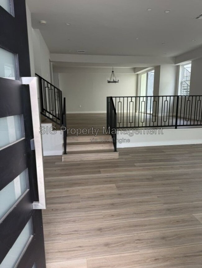 Foto del edificio - 7420 Valaho Ln