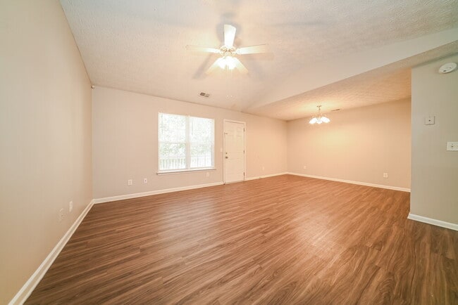 Foto del edificio - 40 Hunters Ridge Ct