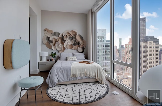 Building Photo - East 44th Street