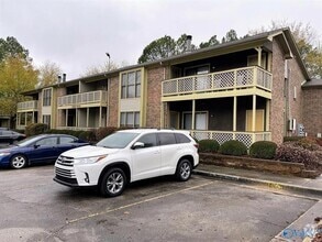 Building Photo - 5001-5007 7 Pine Cir