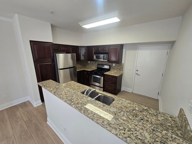 Foto del edificio - 12366 Carmel Country Rd