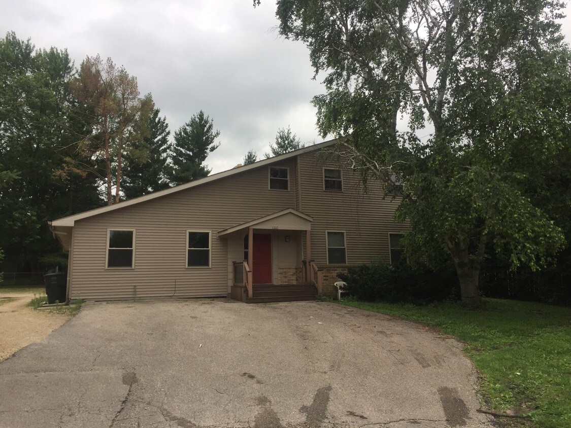 Primary Photo - 1237 W Yoder Ln