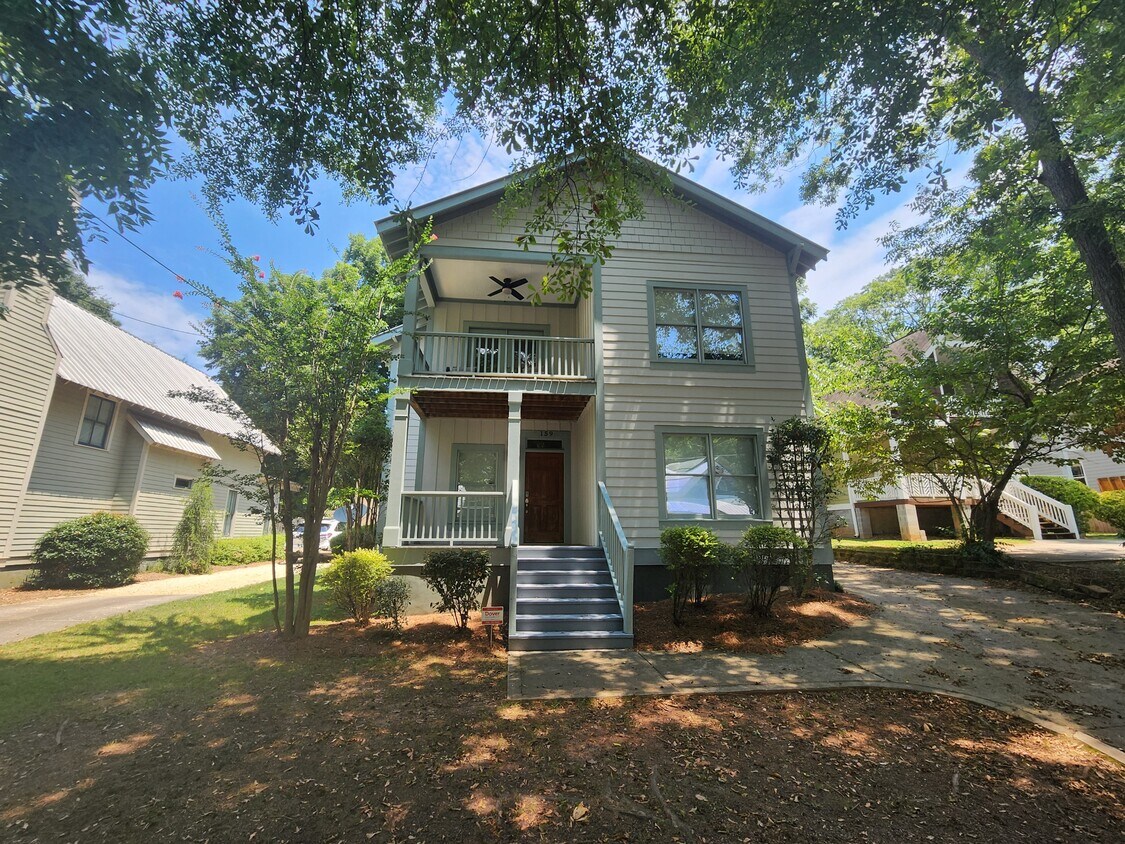 Primary Photo - 159 Arch St