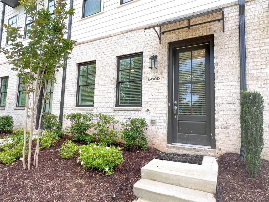 Foto principal - 6605 Beacon Dr