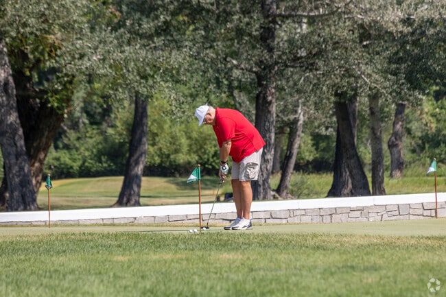 Birdseye golfers head to Green Meadow Country Club for a day on the links.