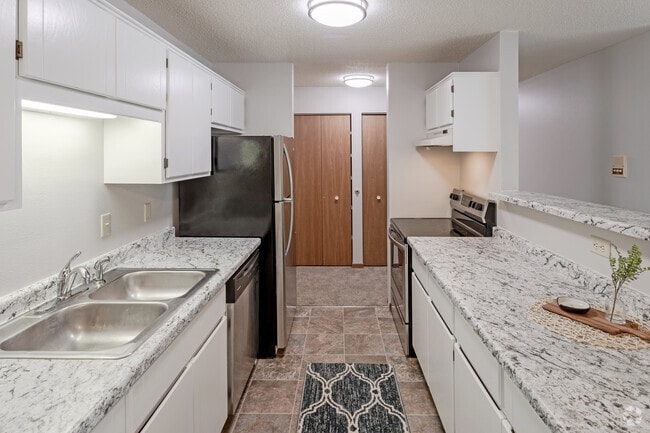 Interior Photo - Riverstone Apartments