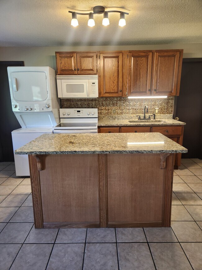 Foto del edificio - 920 W Cape Rock Dr