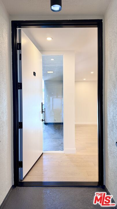 Foto del edificio - 414 N Palm Dr