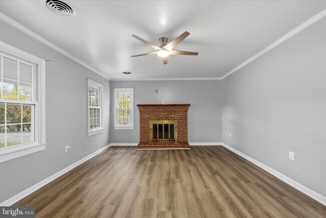 Foto del edificio - 130 Cox Rd