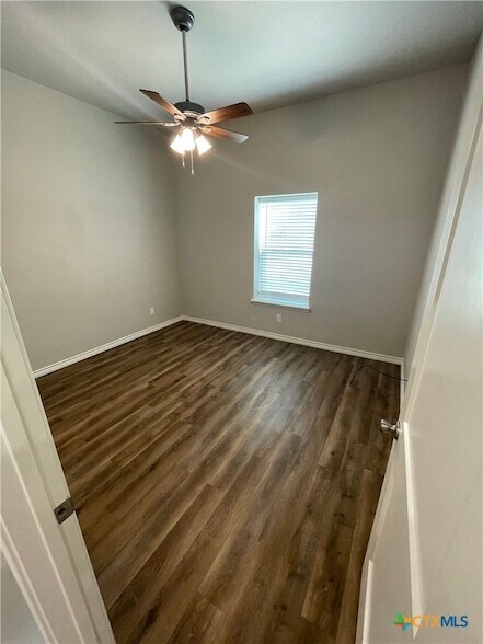 Foto del edificio - 1190 Fm 2623