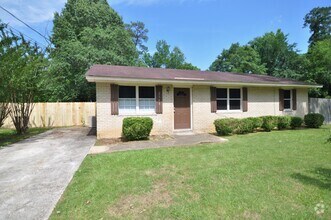 Building Photo - 2140 Cherrywood Dr
