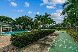 Building Photo - 900 Arbor Lake Dr