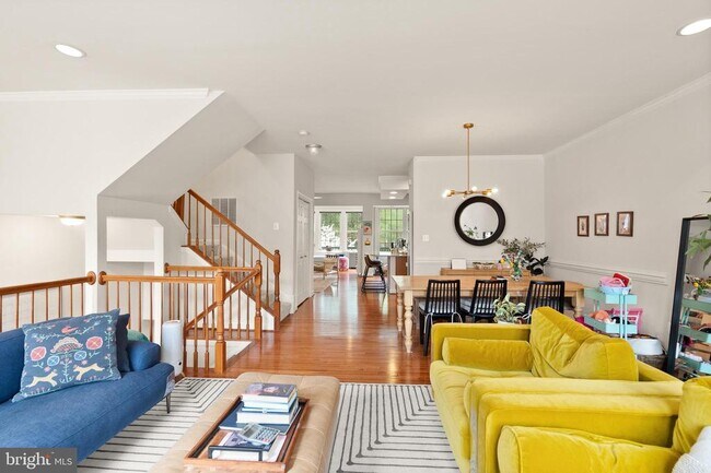 Foto del edificio - 12922 Starters Ln