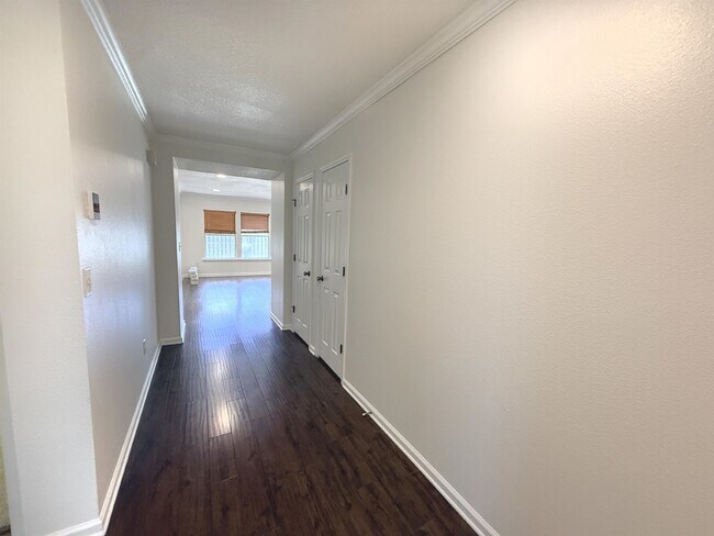 Building Photo - 436 Bostwick Cir