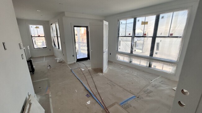 Building Photo - 36 Colborne Rd