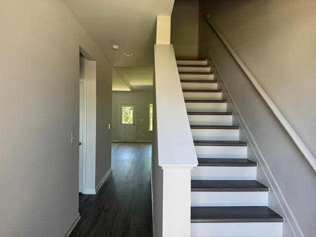 Building Photo - 120 Monroe Ct