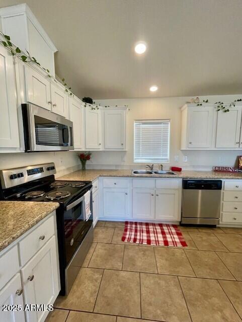 Building Photo - 120 N Royal Palm Rd