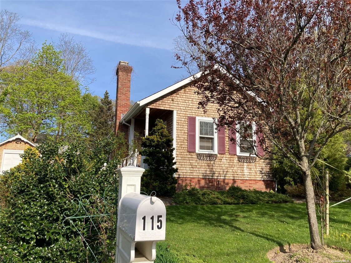 115 Beacon Dr, Sound Beach, NY 11789 House Rental in Sound Beach, NY