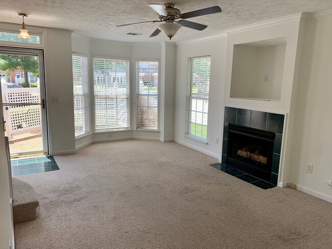 Building Photo - Spacious Prescott Place Townhome